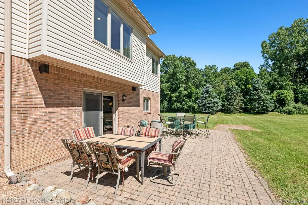 10180 Hadley Road Independence Charter Township MI 48348