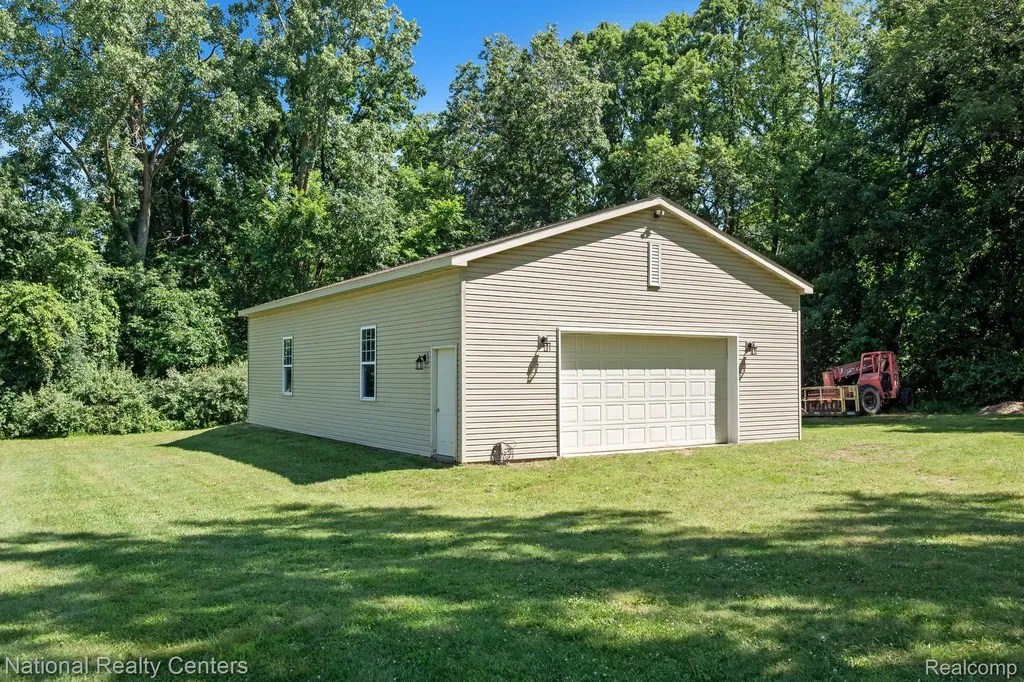 10180 Hadley Road Independence Charter Township MI 48348