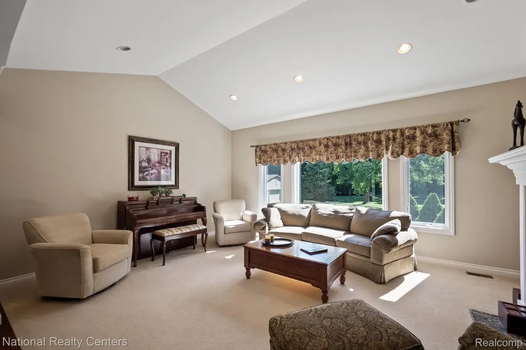 10180 Hadley Road Independence Charter Township MI 48348