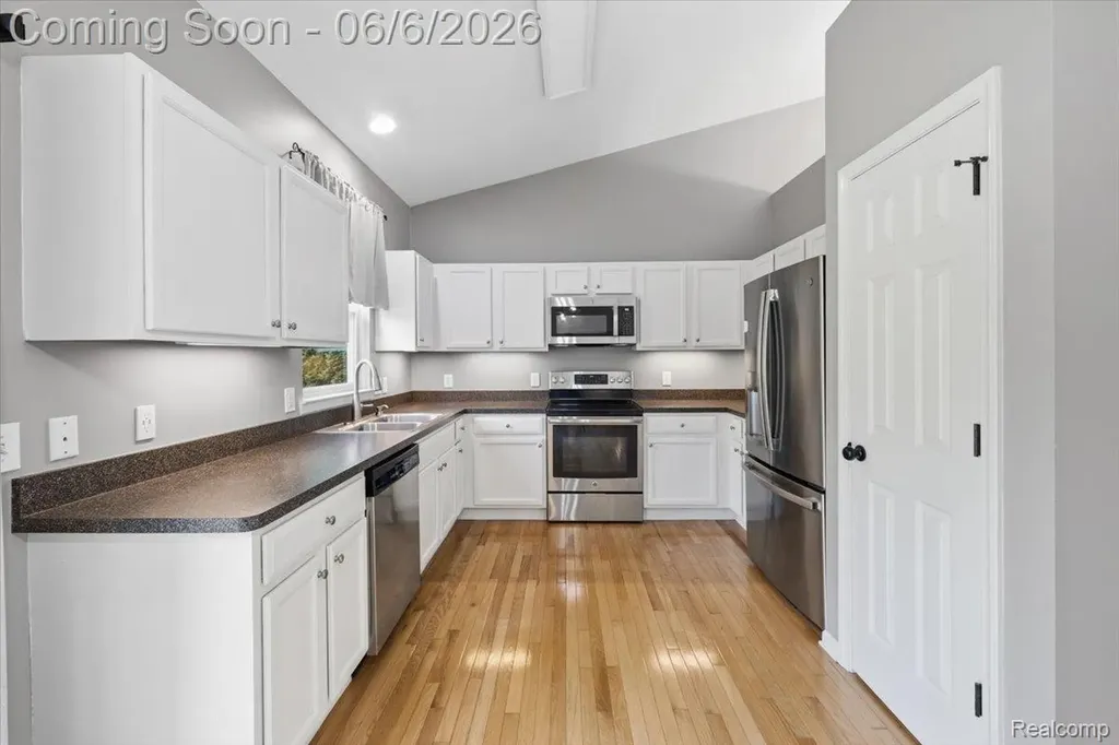 989 Callaway Court Oceola Township MI 48843