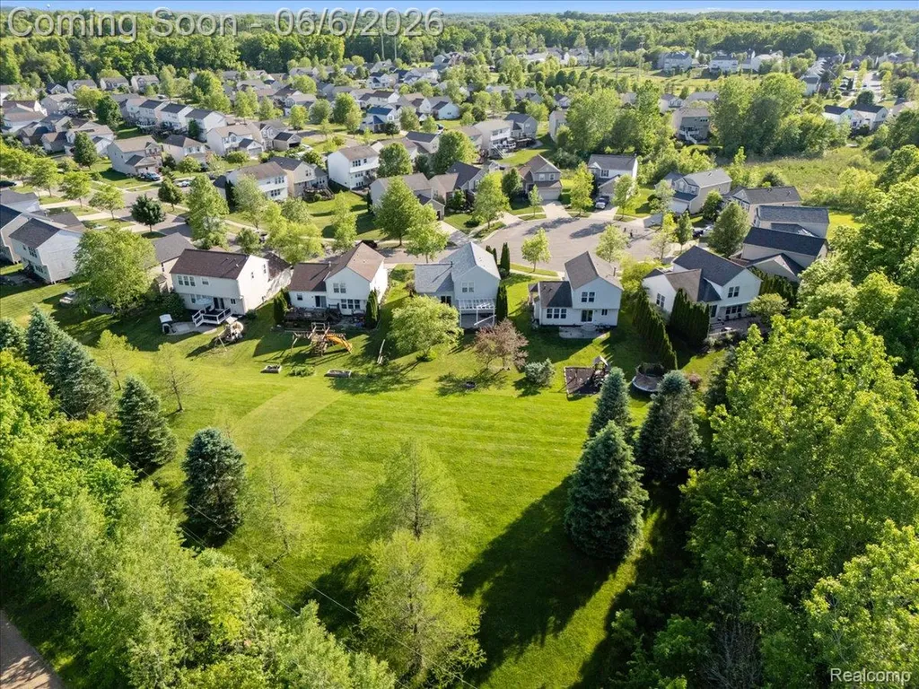 989 Callaway Court Oceola Township MI 48843