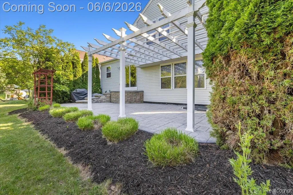 989 Callaway Court Oceola Township MI 48843