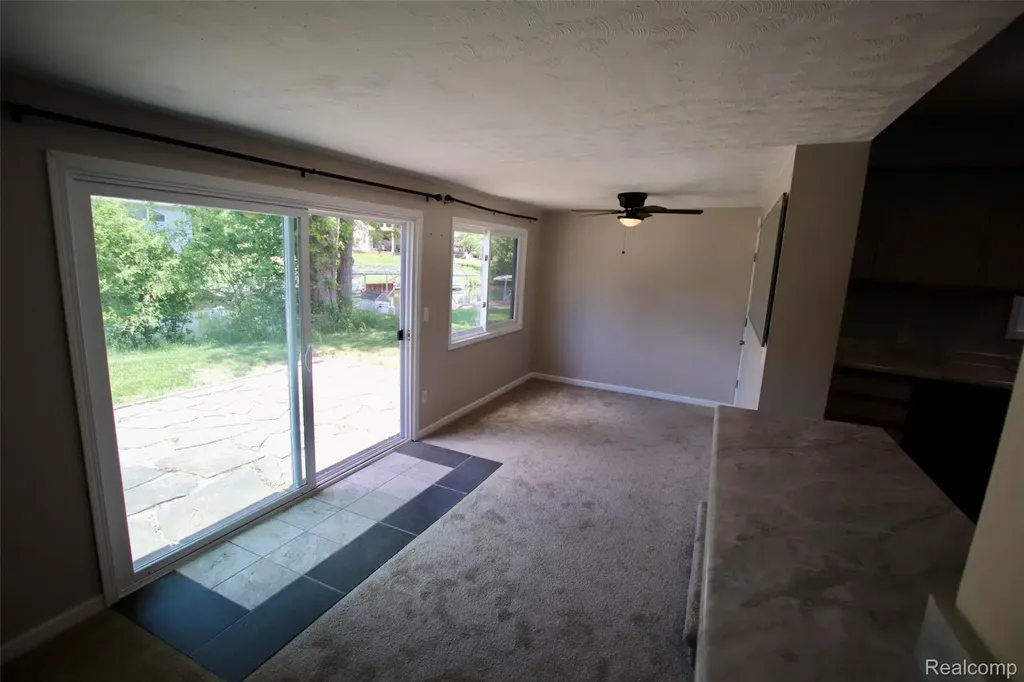 7044 Desmond Road Waterford Charter Township MI 48329