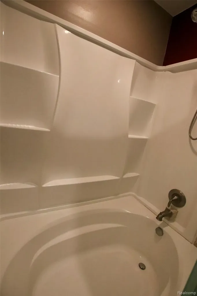 7044 Desmond Road Waterford Charter Township MI 48329