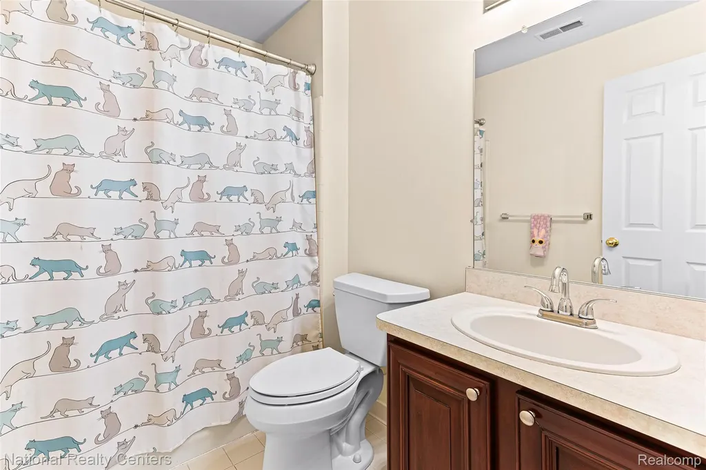 49277 Silver Birch Circle Shelby Charter Township MI 48315