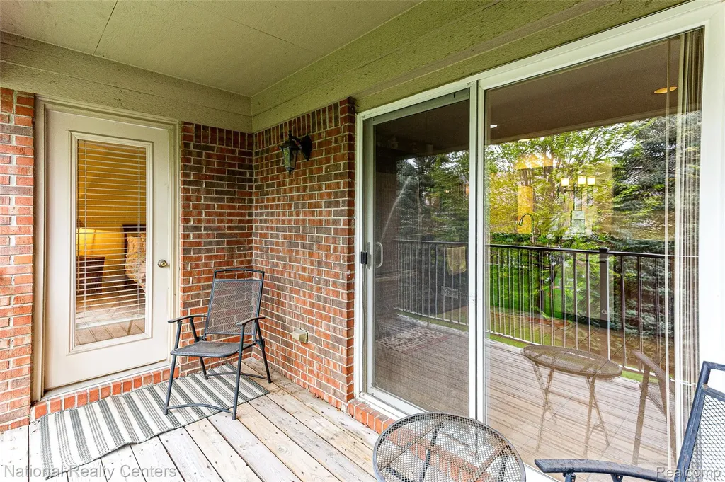 49277 Silver Birch Circle Shelby Charter Township MI 48315