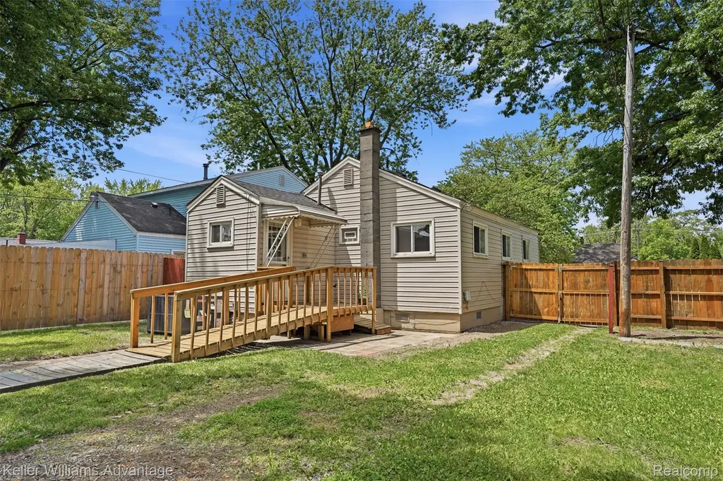 8235 Cornell Street Taylor City MI 48180