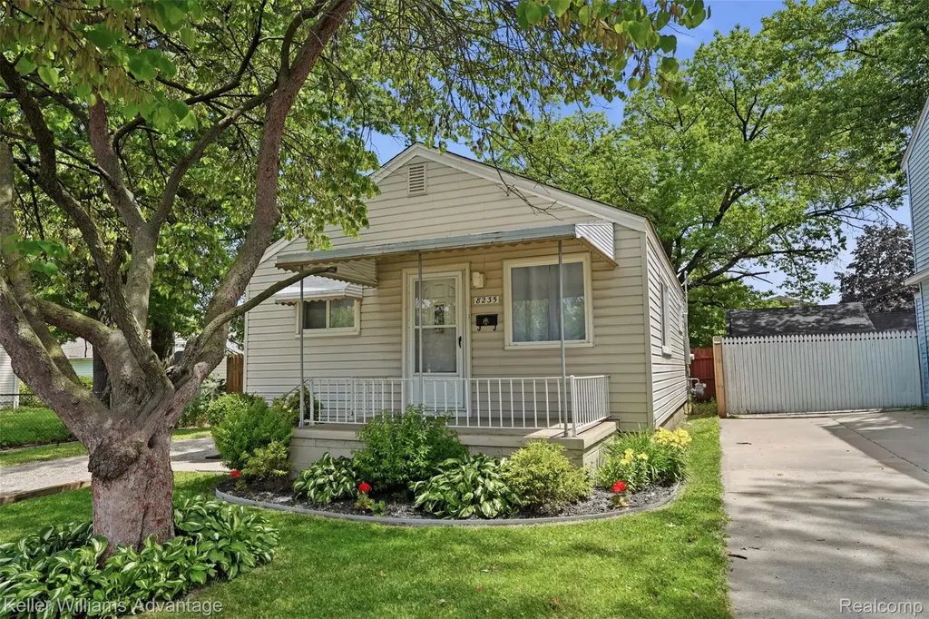 8235 Cornell Street Taylor City MI 48180
