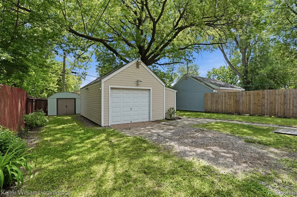 8235 Cornell Street Taylor City MI 48180