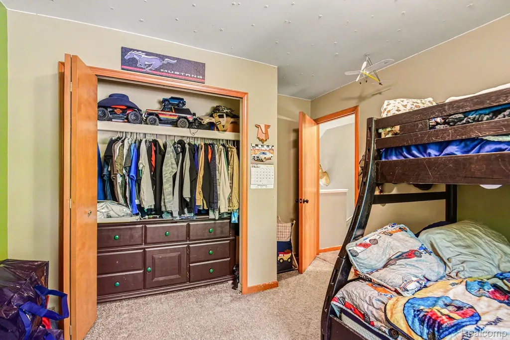 9790 Norman Road Springfield Charter Township MI 48348