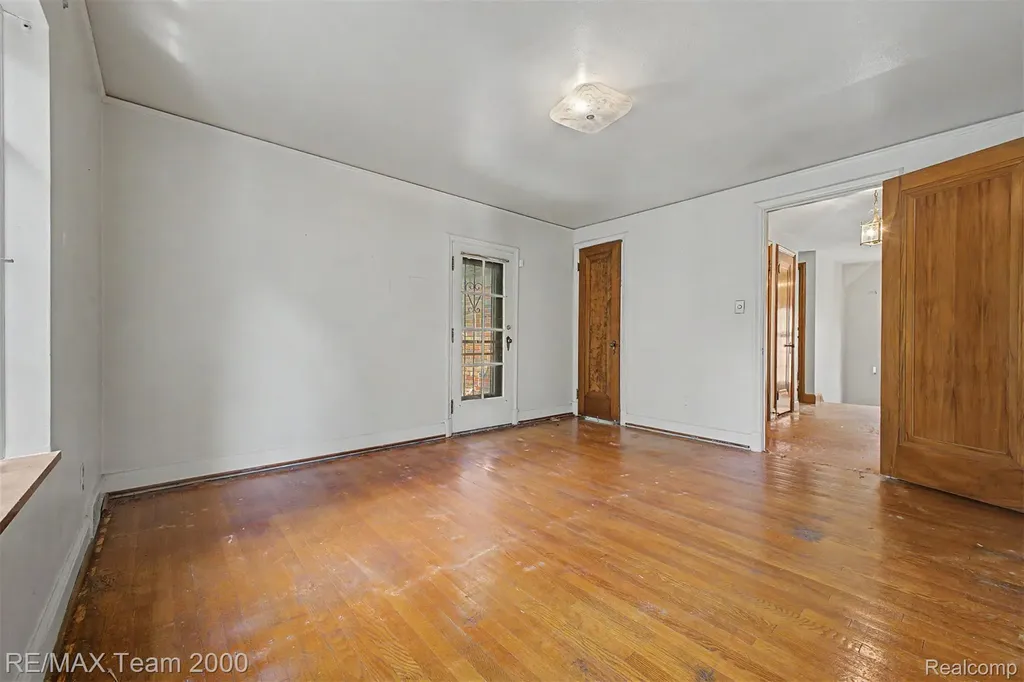 18085 Warrington Drive Detroit City MI 48221