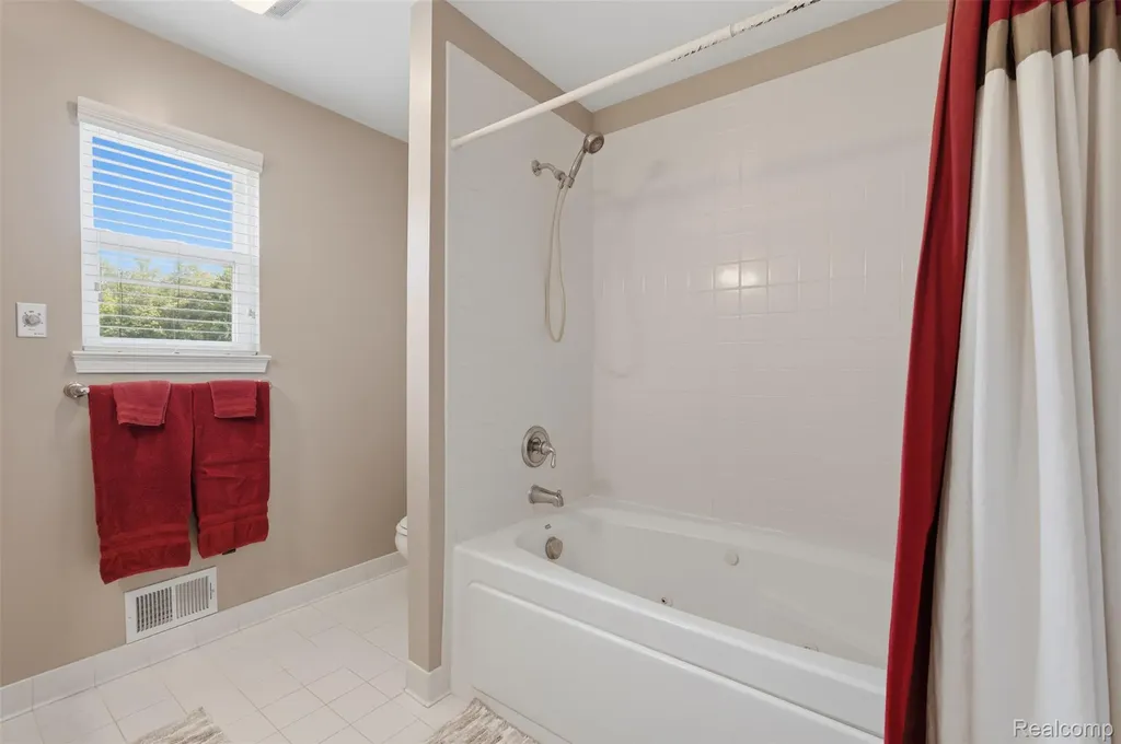 6263 Shadetree Court Genoa Township MI 48843