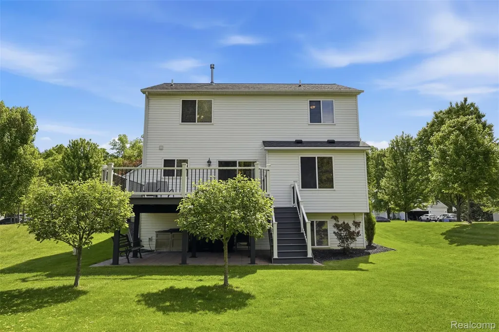 6263 Shadetree Court Genoa Township MI 48843