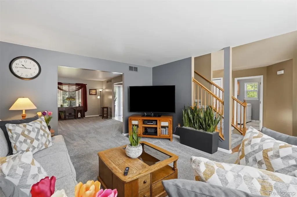 6263 Shadetree Court Genoa Township MI 48843