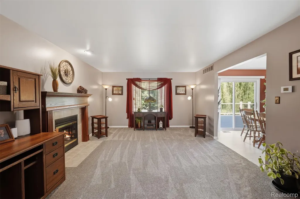 6263 Shadetree Court Genoa Township MI 48843