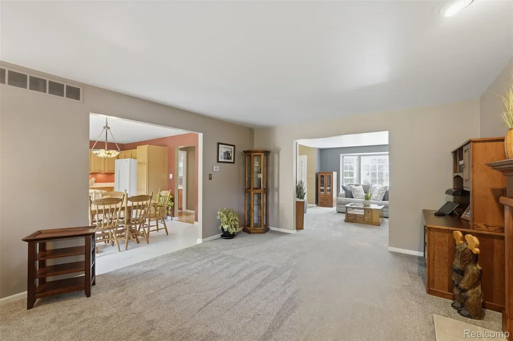 6263 Shadetree Court Genoa Township MI 48843