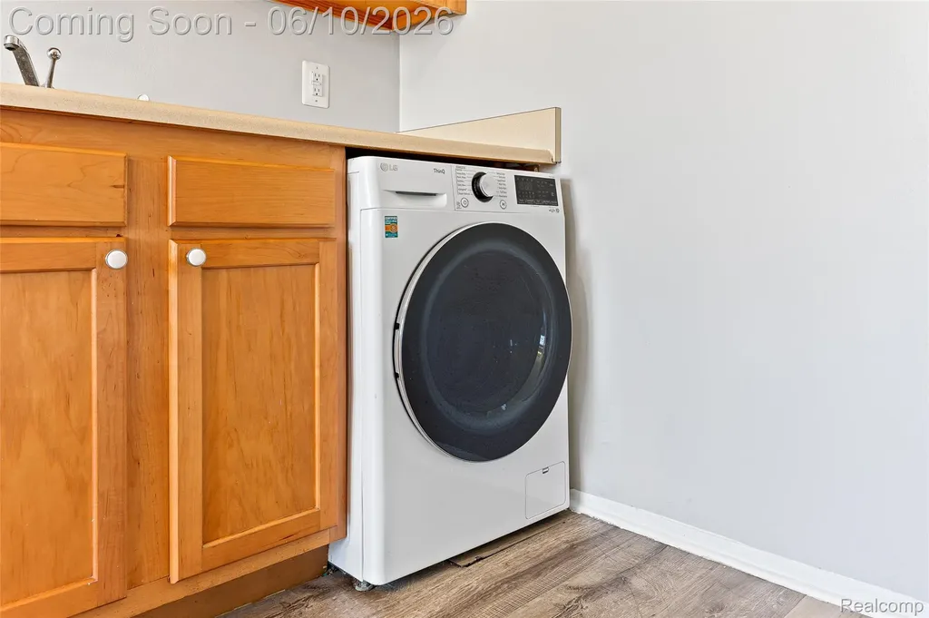 24973 Mayfair Street Flat Rock City MI 48134