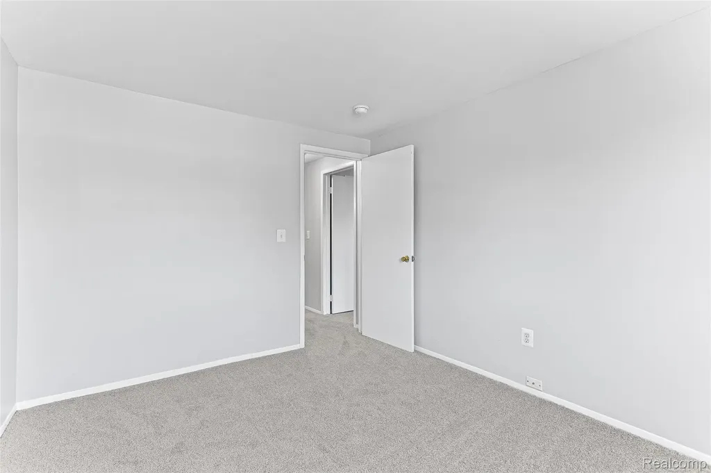 24973 Mayfair Street Flat Rock City MI 48134