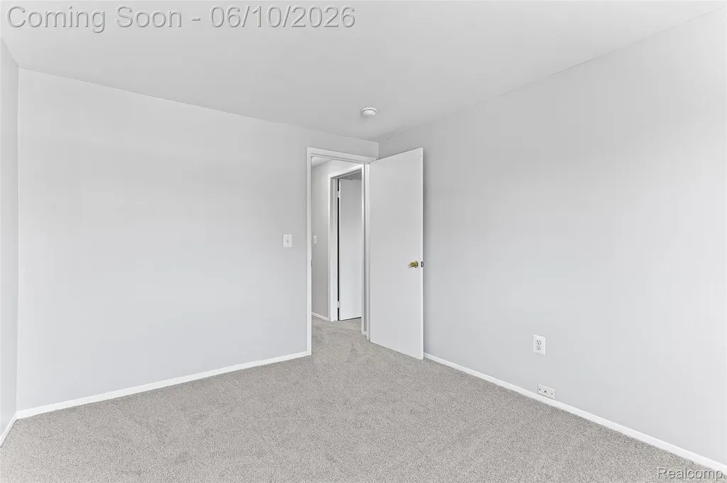 24973 Mayfair Street Flat Rock City MI 48134