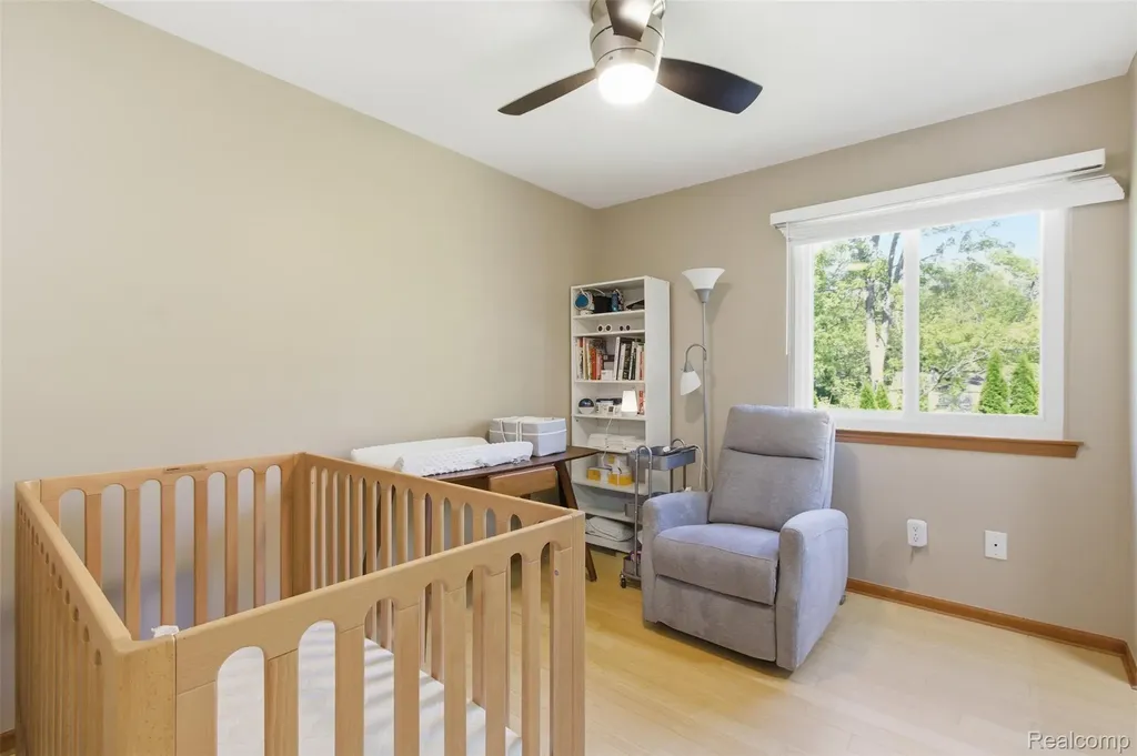 6790 Edwood Avenue West Bloomfield Charter Township MI 48324