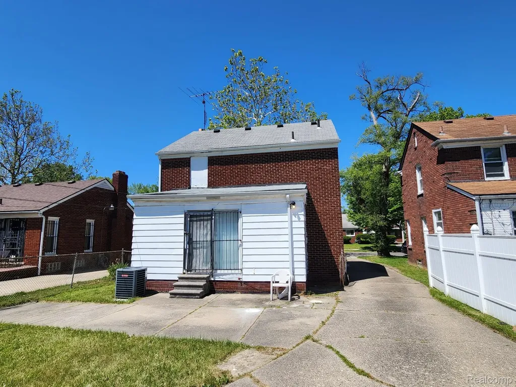 9262 Piedmont Street Detroit City MI 48228