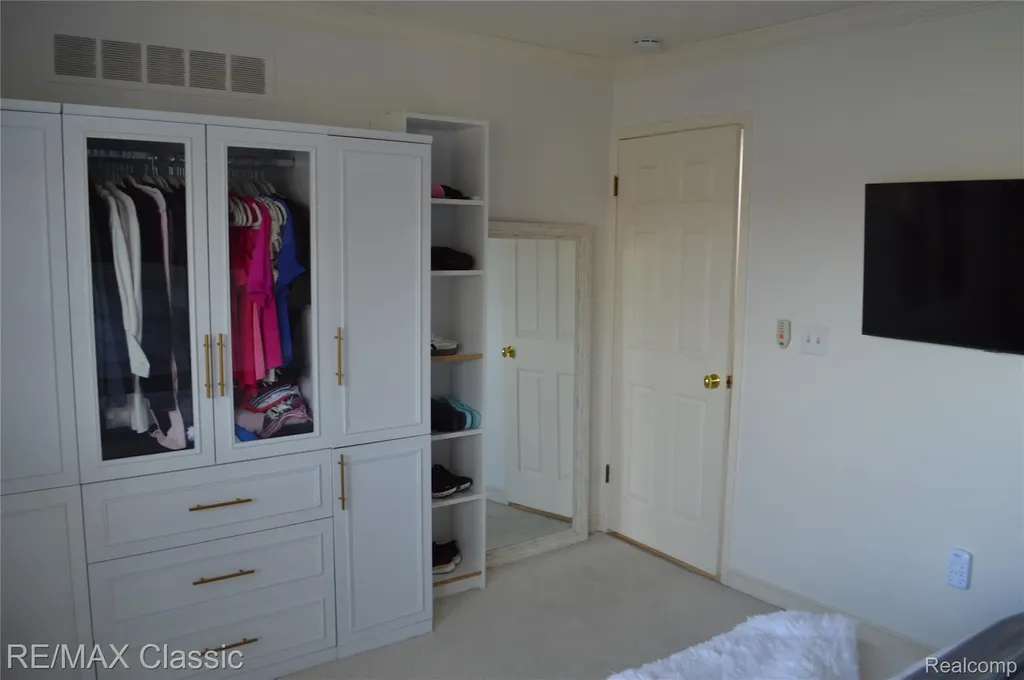 40605 Newport Drive E Plymouth Charter Township MI 48170