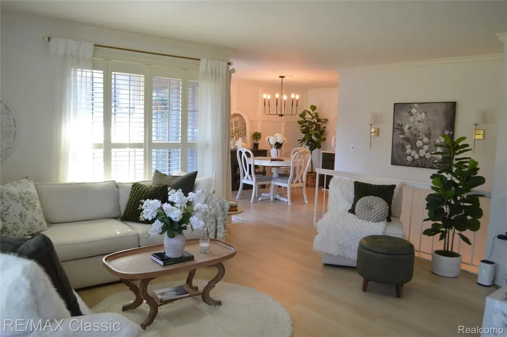 40605 Newport Drive E Plymouth Charter Township MI 48170