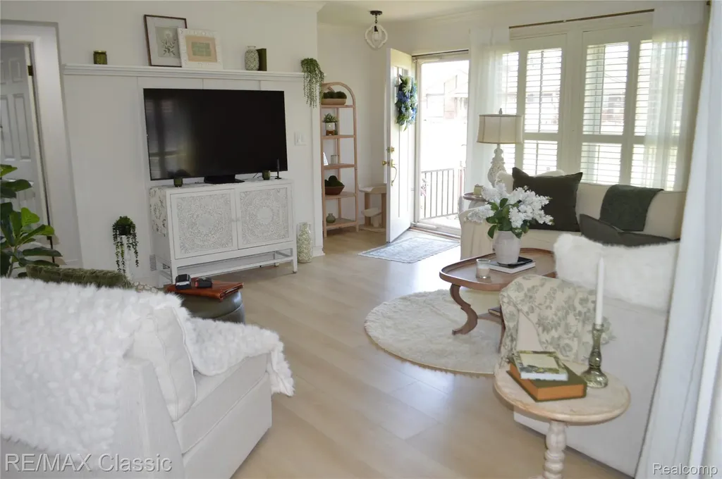 40605 Newport Drive E Plymouth Charter Township MI 48170