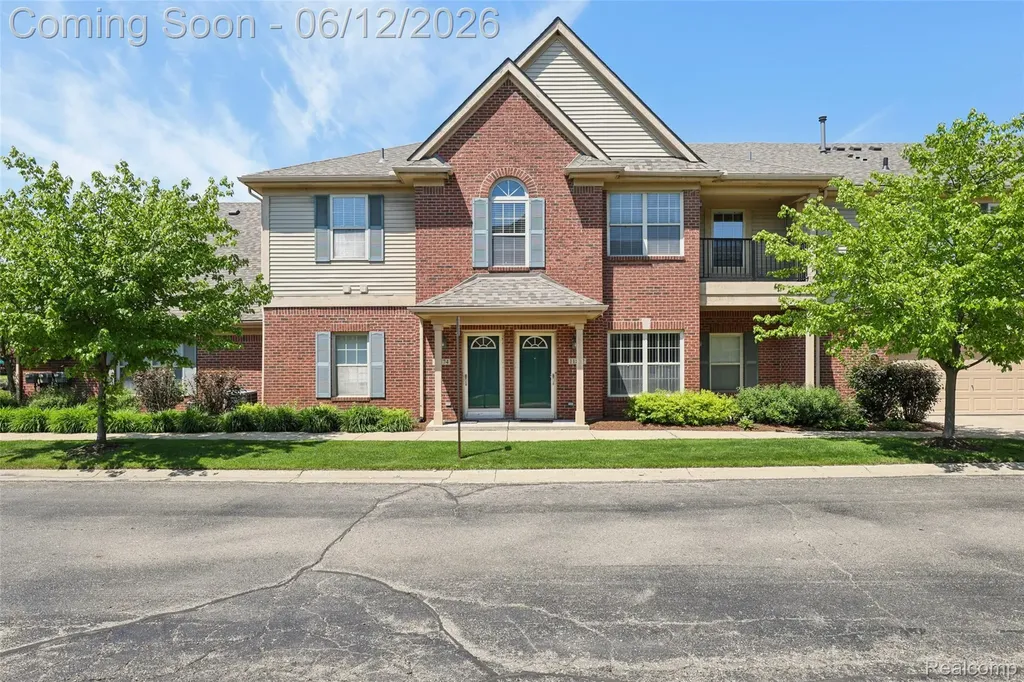 11862 Farmington Road Livonia City MI 48150