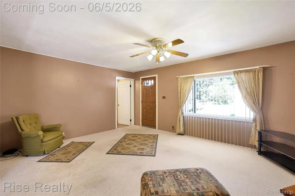 1466 Connell Street Burton City MI 48529