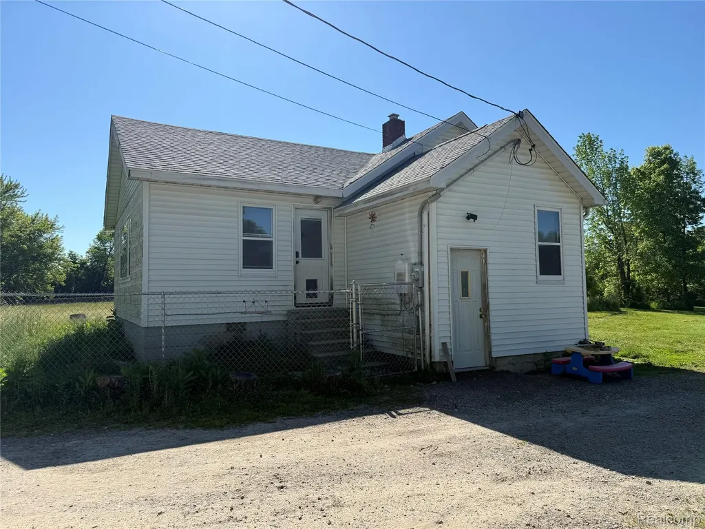 10323 Halsey Road Grand Blanc Charter Township MI 48439
