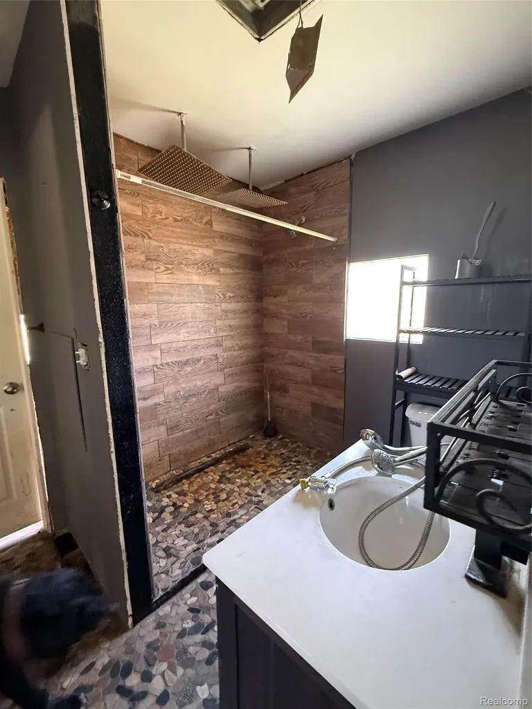 10323 Halsey Road Grand Blanc Charter Township MI 48439