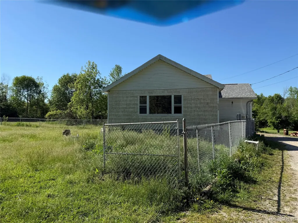 10323 Halsey Road Grand Blanc Charter Township MI 48439