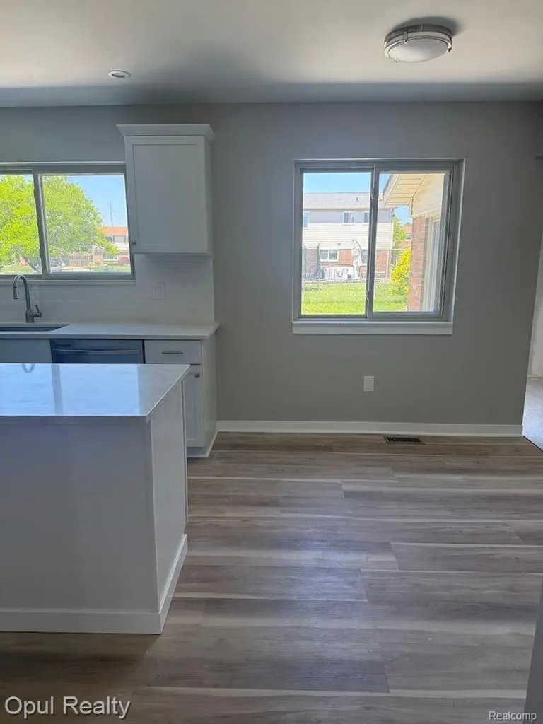 44250 Candlewood Drive Canton Charter Township MI 48187