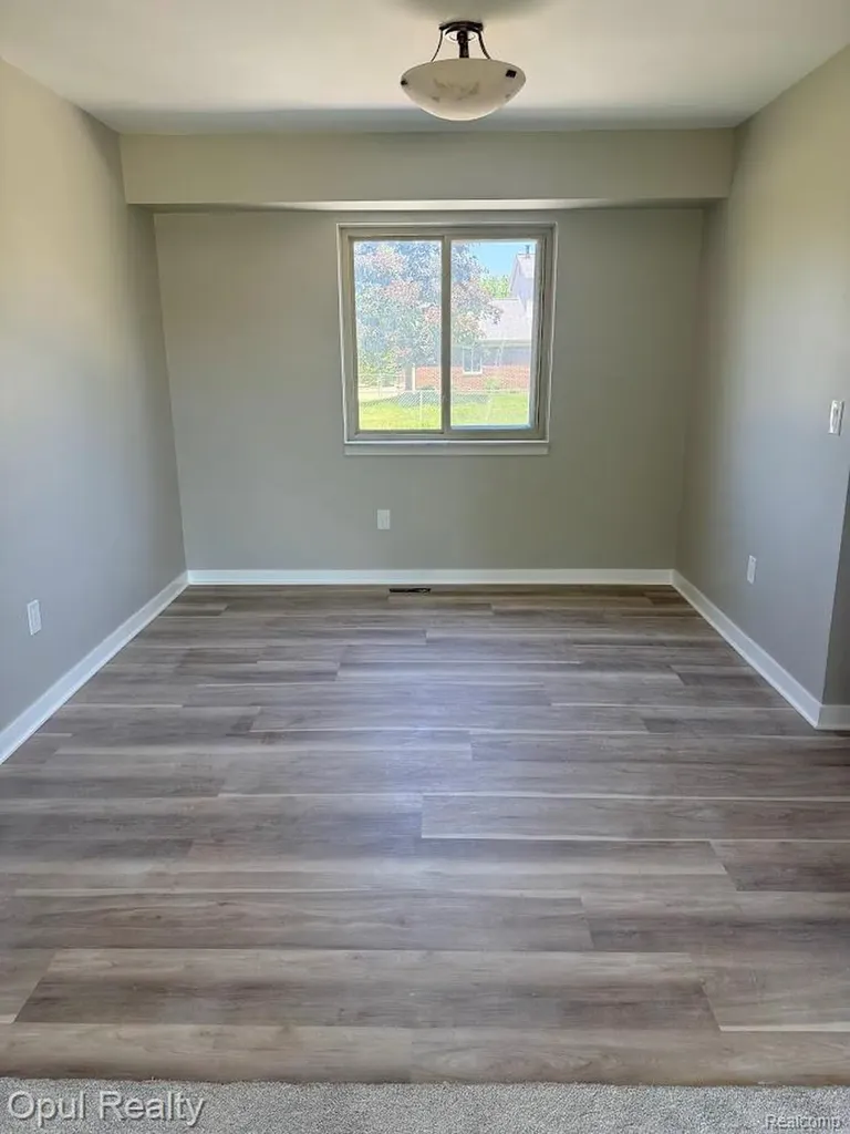 44250 Candlewood Drive Canton Charter Township MI 48187