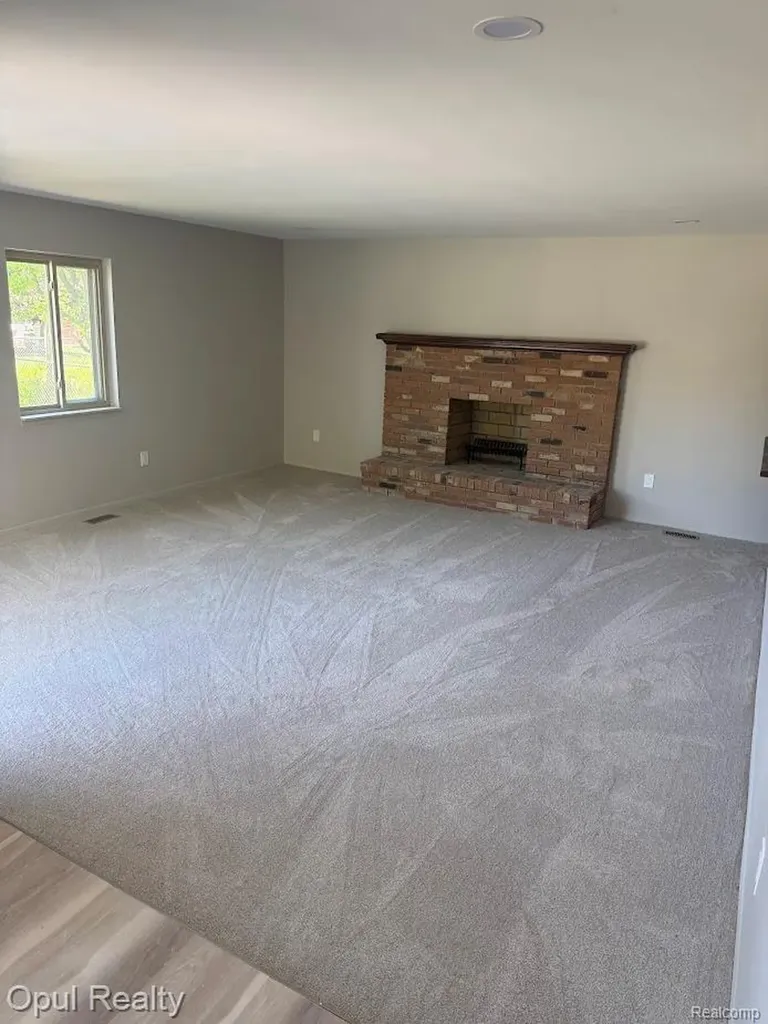 44250 Candlewood Drive Canton Charter Township MI 48187