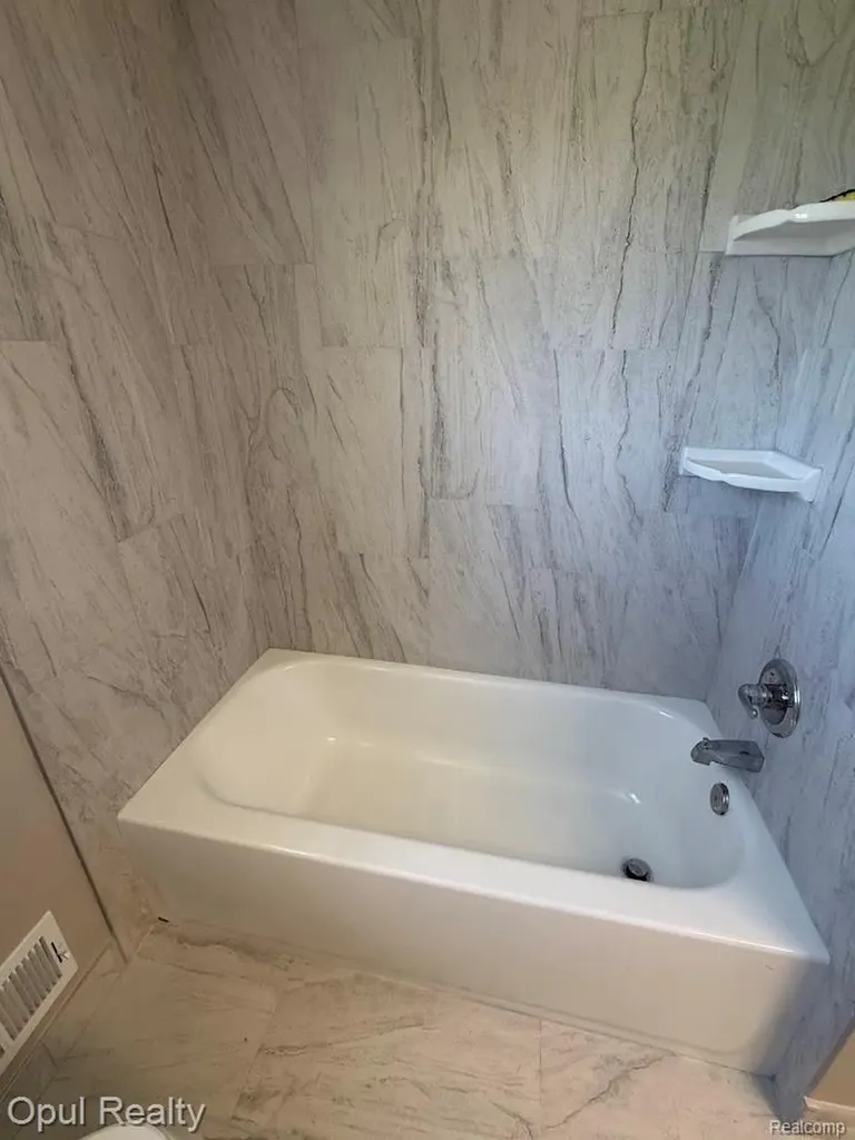 44250 Candlewood Drive Canton Charter Township MI 48187
