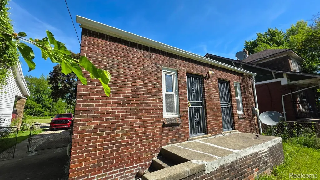 11750 Elmdale Street Detroit City MI 48213