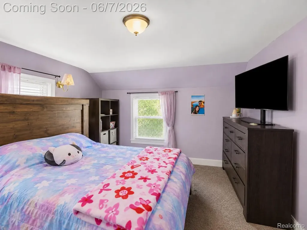 1304 Stewart Avenue Lincoln Park City MI 48146