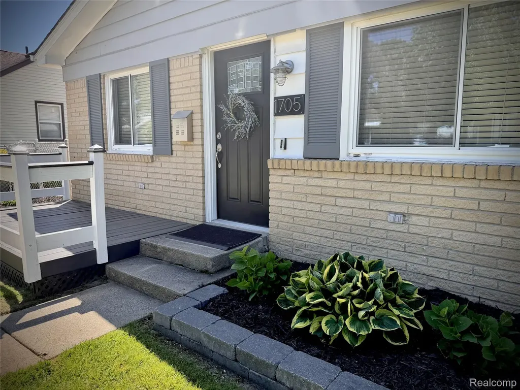 1705 Leroy Street Ferndale City MI 48220