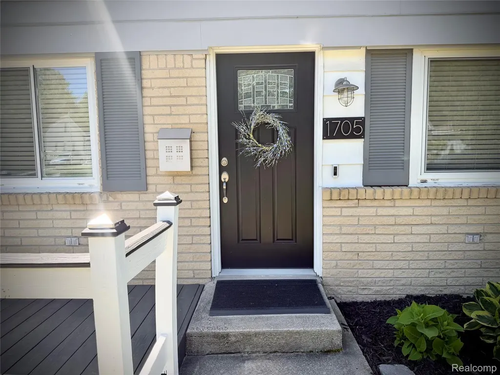 1705 Leroy Street Ferndale City MI 48220