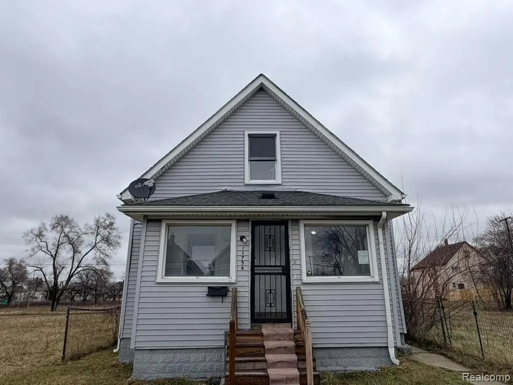 11756 Dyar Street Hamtramck City MI 48212
