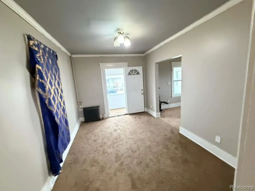 11756 Dyar Street Hamtramck City MI 48212