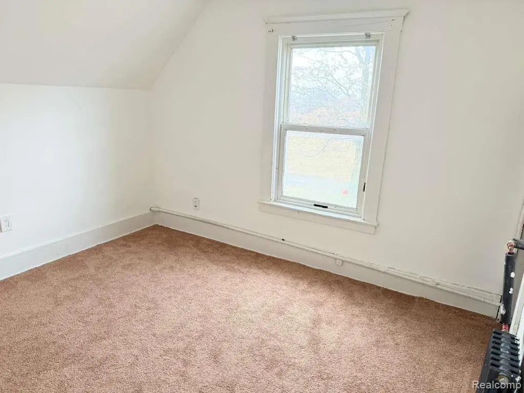 11756 Dyar Street Hamtramck City MI 48212