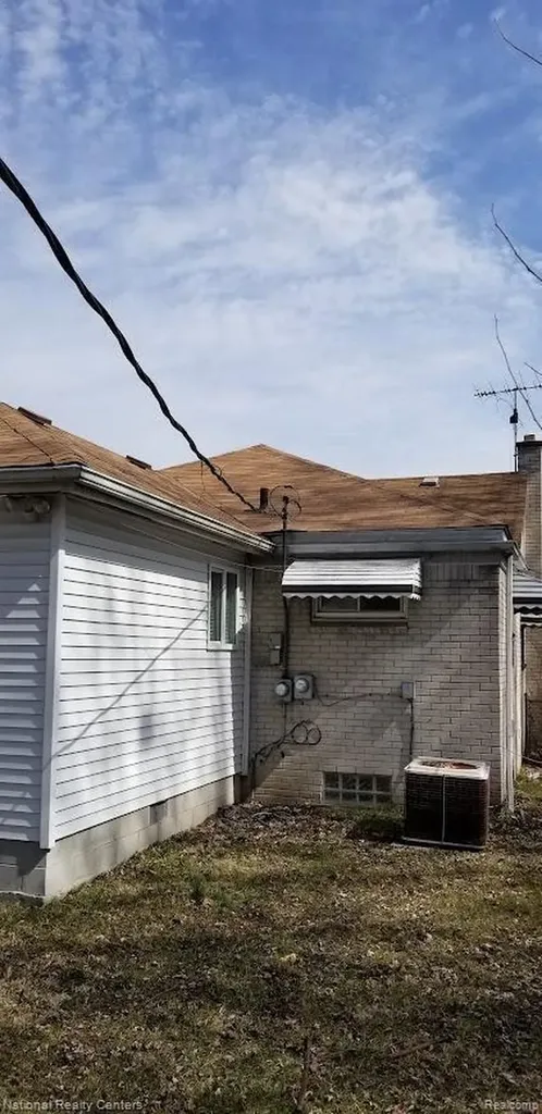 19189 Appleton Street Detroit City MI 48219