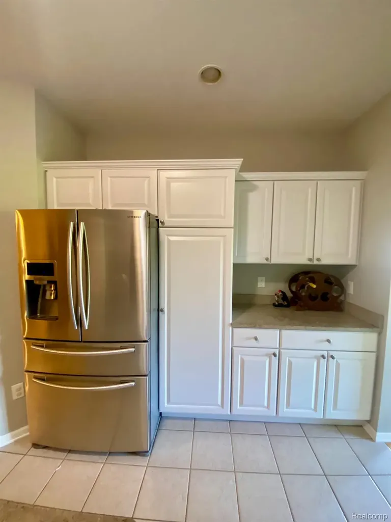 8095 Woodstone Court Grand Blanc Charter Township MI 48439