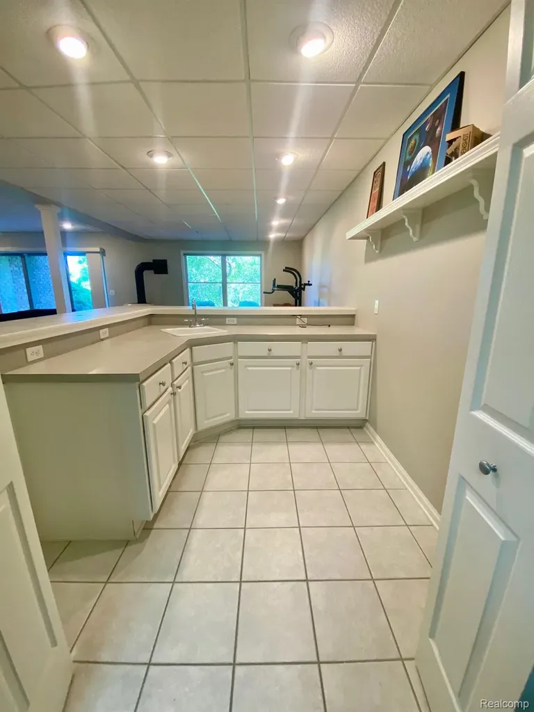 8095 Woodstone Court Grand Blanc Charter Township MI 48439