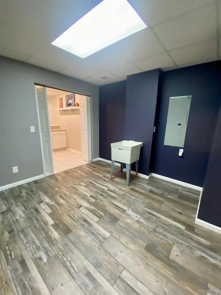 8095 Woodstone Court Grand Blanc Charter Township MI 48439