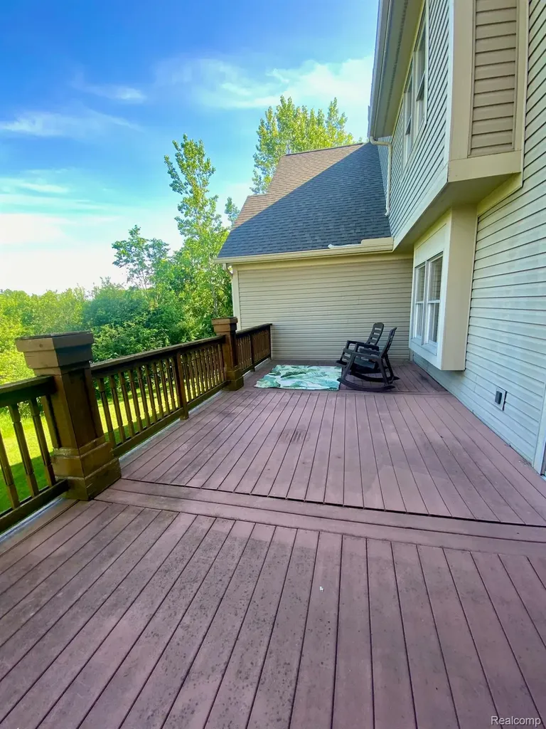 8095 Woodstone Court Grand Blanc Charter Township MI 48439