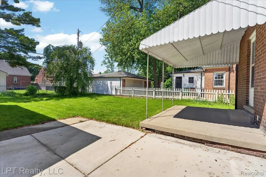 13171 Mercier Street Southgate City MI 48195